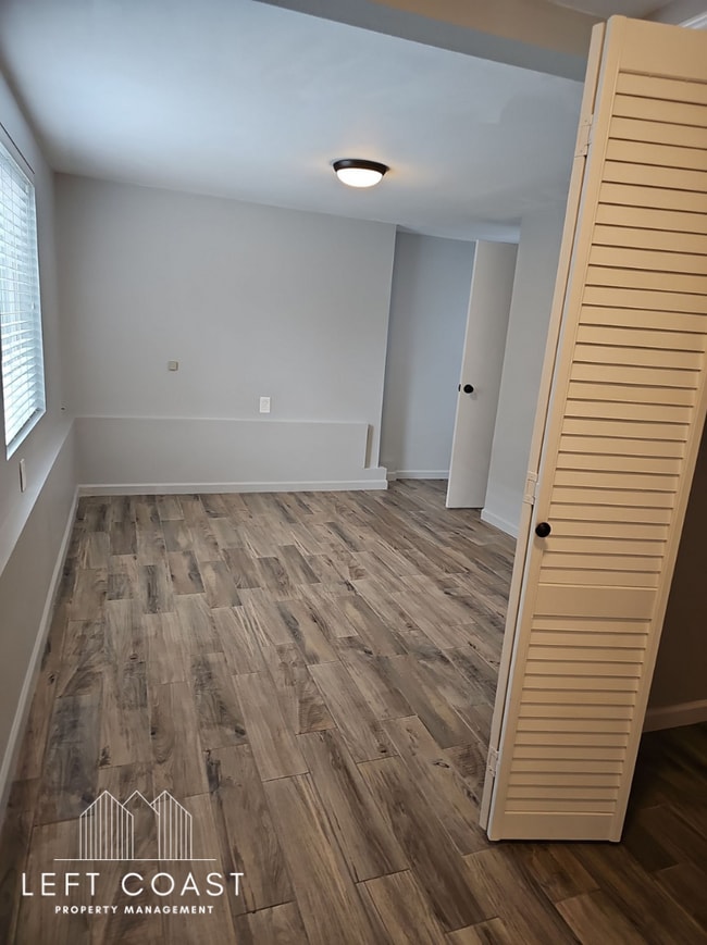 Building Photo - 2322 NW Inlet Ave