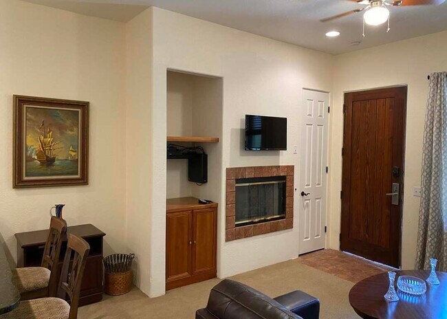 Building Photo - 50690 Santa Rosa Plz