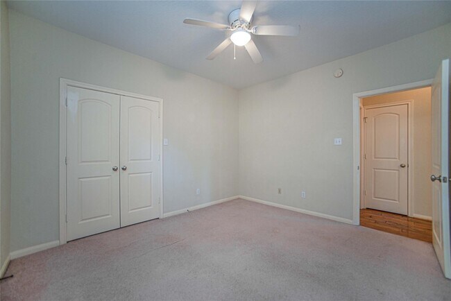 Building Photo - 93 Wick Willow Dr