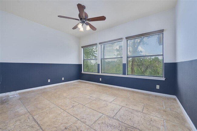 Building Photo - 14501 Blue Jay Point