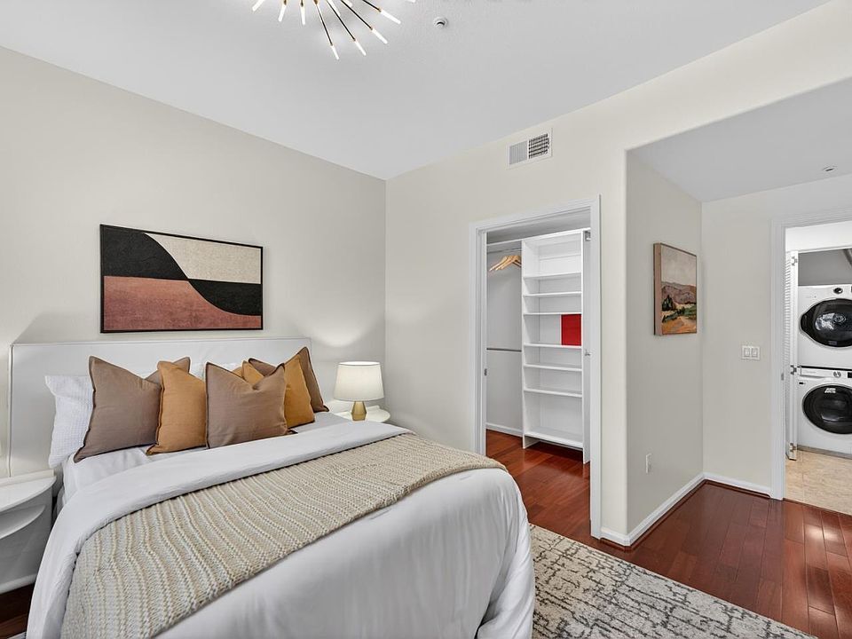 Building Photo - 1390 Saddle Rack St