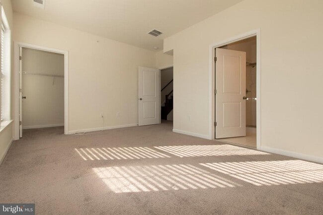 Building Photo - 14337 Potomac Heights Ln