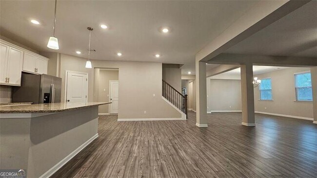 Building Photo - 4457 Waxwing St