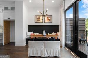 Building Photo - 2328 Mason Dr