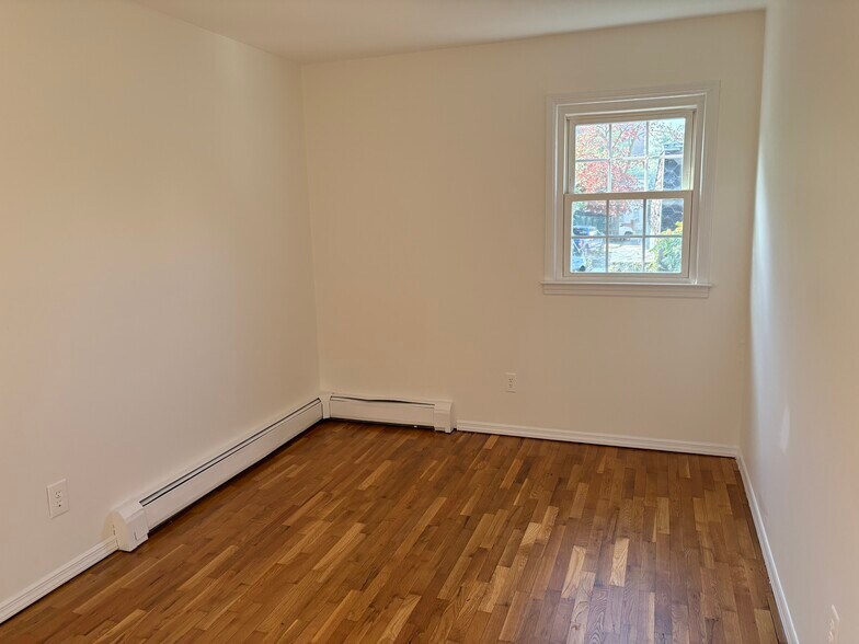 Building Photo - 6219 Polk St