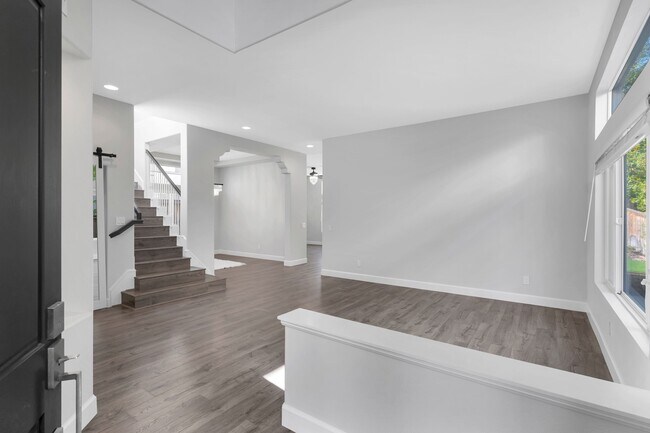 Building Photo - 2775 Florentine Ct