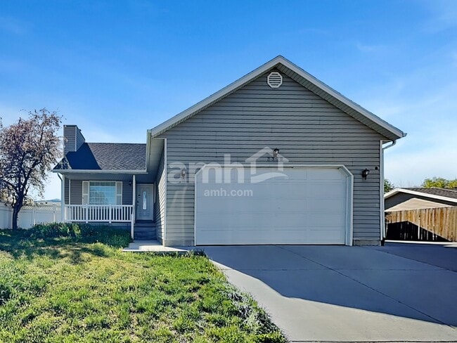 Building Photo - 3328 Celebration Dr