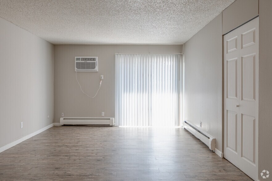 Village of Yorkshire 10370 Brendon Way Thornton CO 80233 Apartment