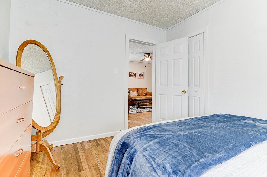 bedroom 1 - 523 E Cache La Poudre St