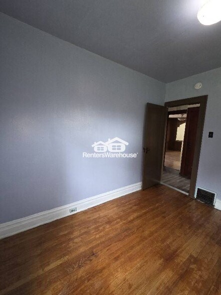 Building Photo - 5457 Beacon Ave