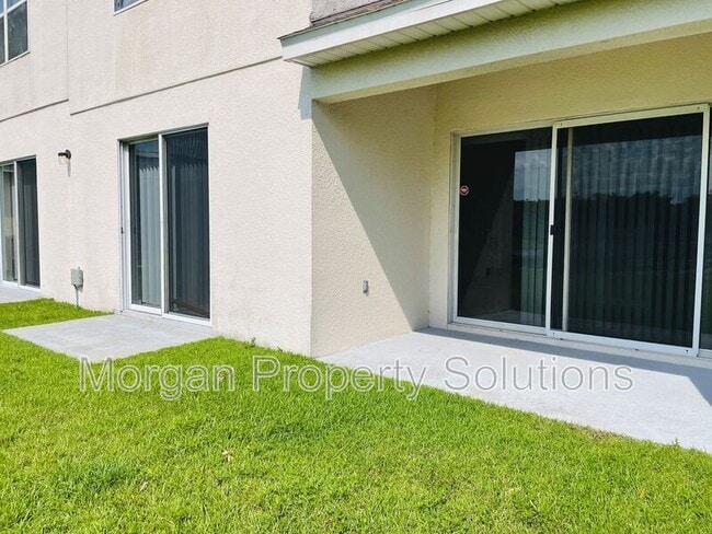 Building Photo - 5379 Tortuga Dr