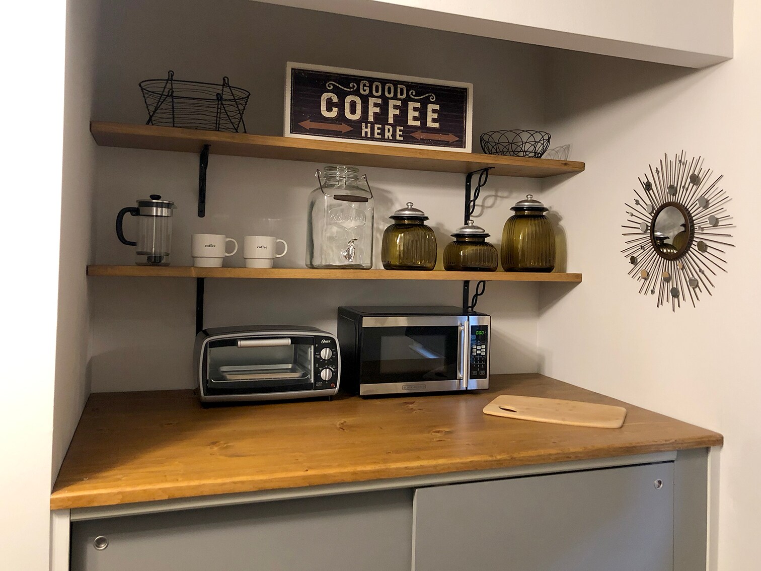 Kitchen/Coffee Bar - 33 E 9th St