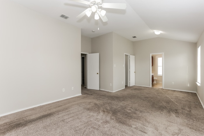 Building Photo - 6614 Jadaglen Dr