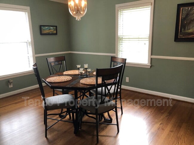 Building Photo - 3308 Junaluska Dr