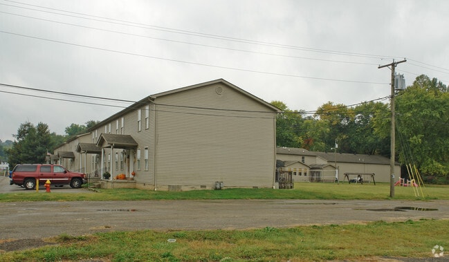 Building Photo - Appleblossom Lane Townhouses