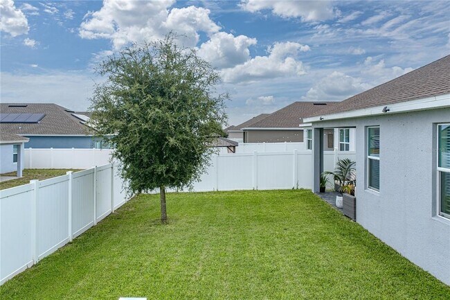 Building Photo - 2235 Pigeon Plum Dr