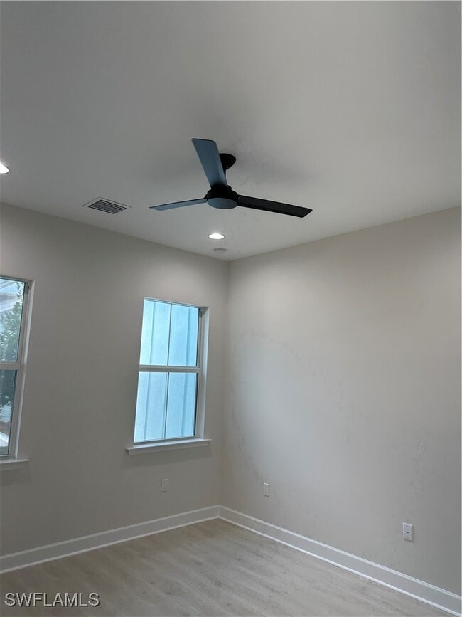 Building Photo - 7255 Saona CT