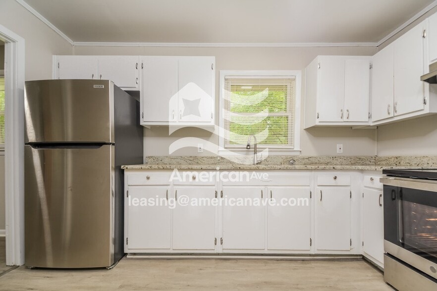 Building Photo - 936 Lark Ct