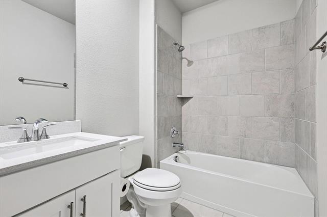 Building Photo - 725 Rain Barrel Pl