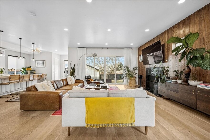 Building Photo - 4664 Elm Ct