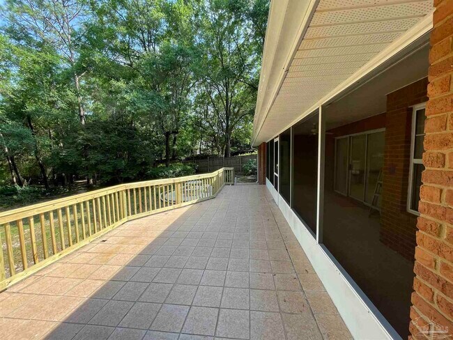 Building Photo - 941 Spring Creek Cir
