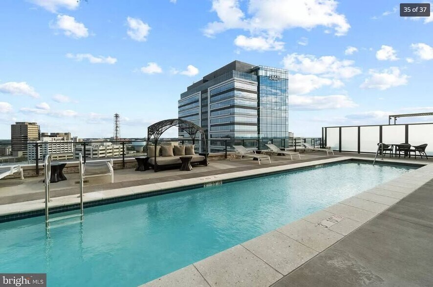 Pool - 1650 Silver Hill Dr