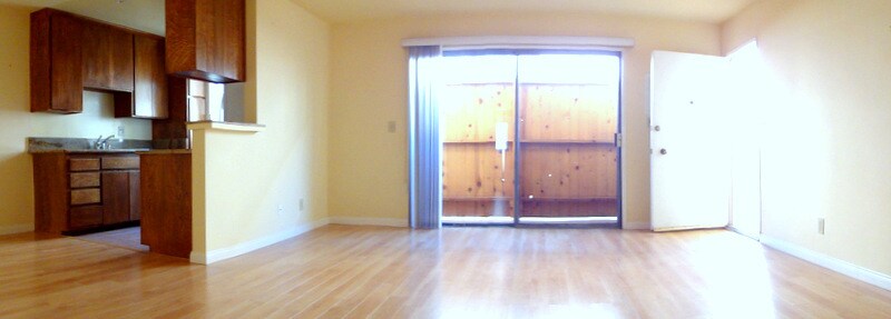 Building Photo - 844 7th St