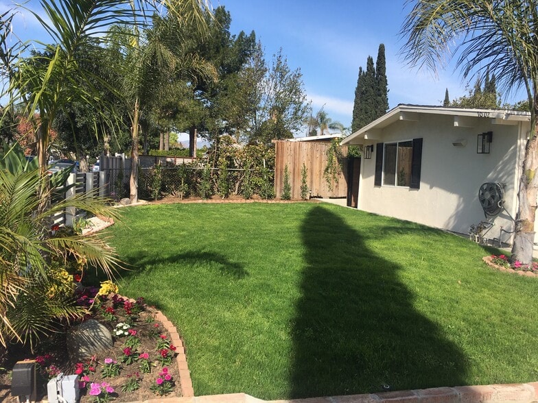 Building Photo - 10022 Kester Ave