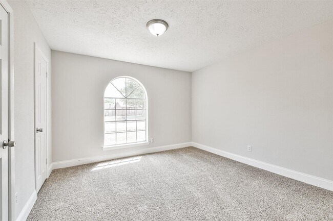 Building Photo - 23203 Pennsgrove Rd