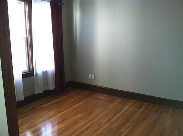 Building Photo - 61 Adamson St