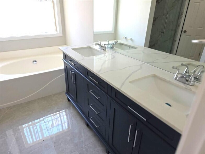 Building Photo - 1521 Wynfield Dr