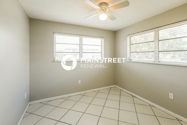 Building Photo - 4 Bedroom Pet-Friendly Home in Homestead, FL with Main Street Renewal