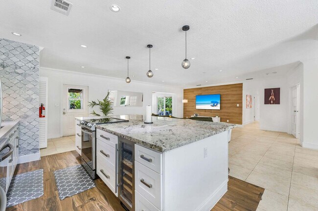 Building Photo - 11121 Griffing Blvd