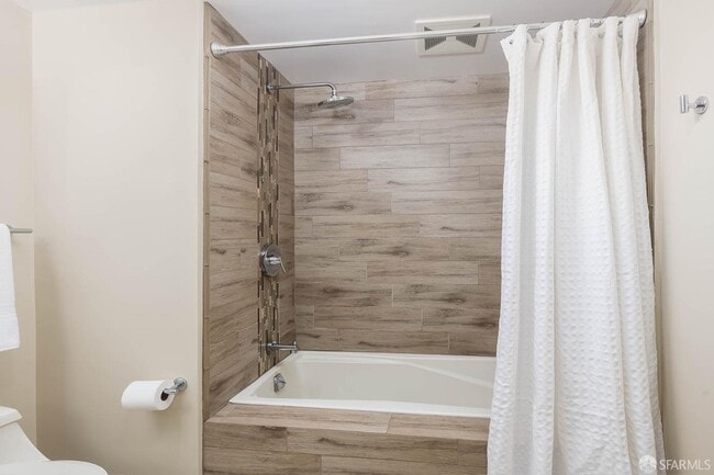 Building Photo - 200 Brannan St