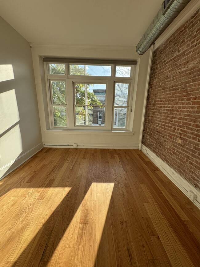 Bedroom - 88 Main St