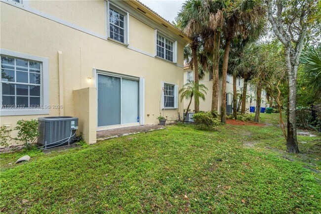 Building Photo - 2540 SW 85th Terrace