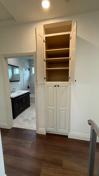 Building Photo - 4107 Clara St