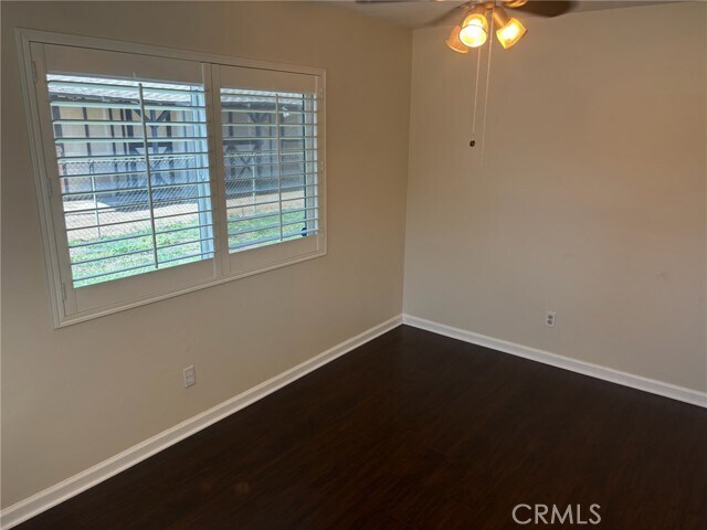 Building Photo - 1192 Man O War Dr