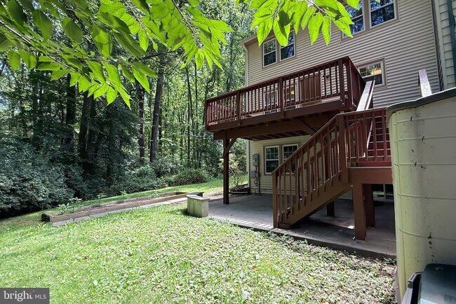 Building Photo - 10100 Walnut Wood Ct