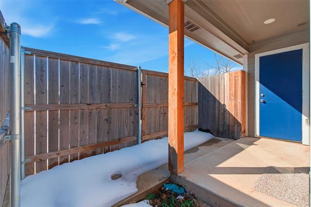 Building Photo - 802-804-804 N Broughton St