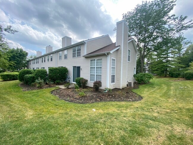 Building Photo - 399 Glen Byrn Ct