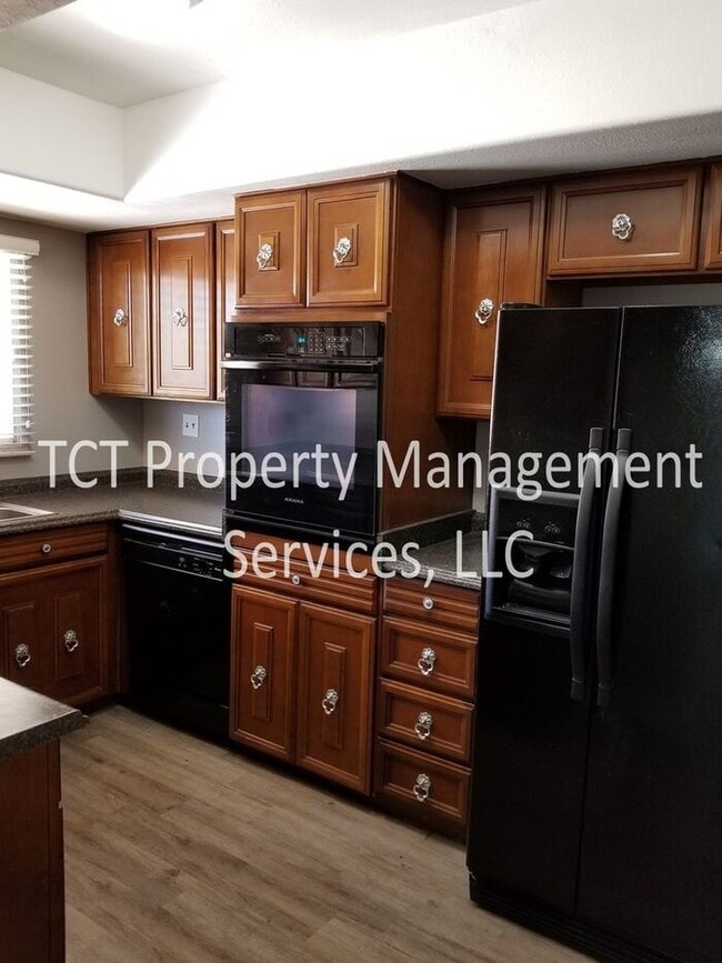 Building Photo - Adorably Updated Patio Home near Old Town Scottsdale