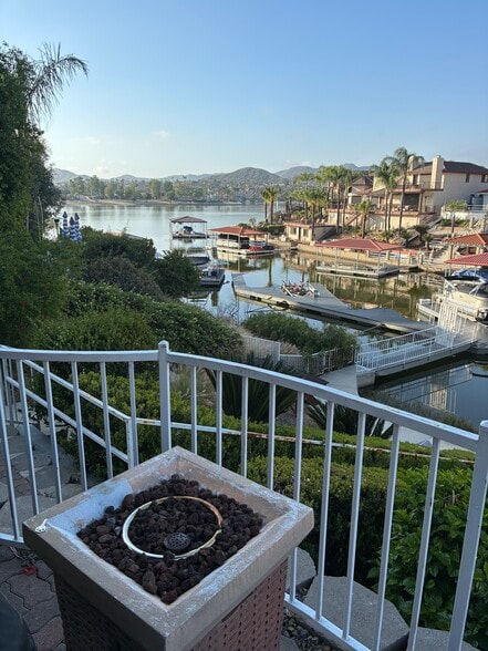 Lake view only. No lake access from property - 29984 Big Range Rd