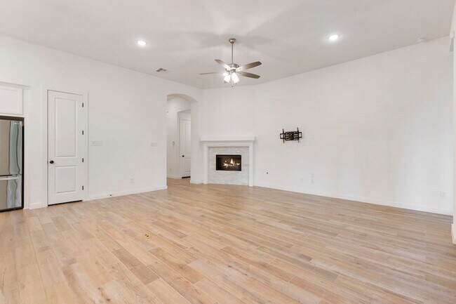 Building Photo - 108 Salvia Star Ct