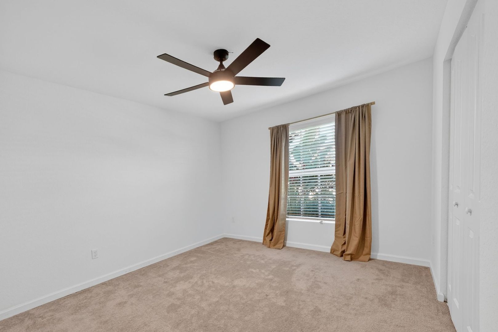 Building Photo - 752 Worlington Ln