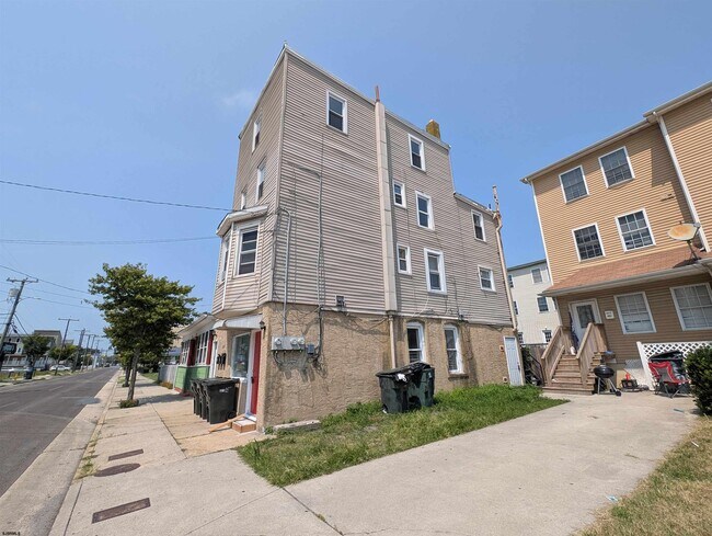 Primary Photo - 203 N South Carolina Ave