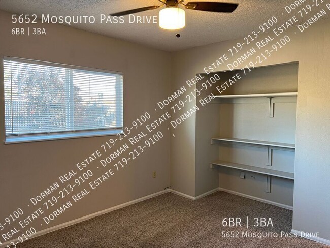 Building Photo - $500 OFF the first month of rent! Modern a...