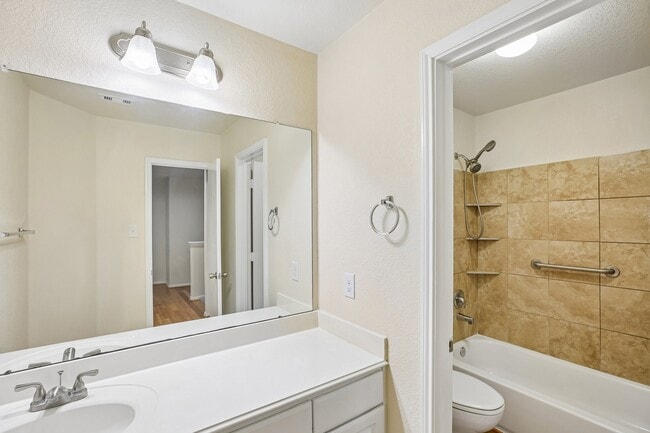 Building Photo - 21127 Fox Orchard Ct