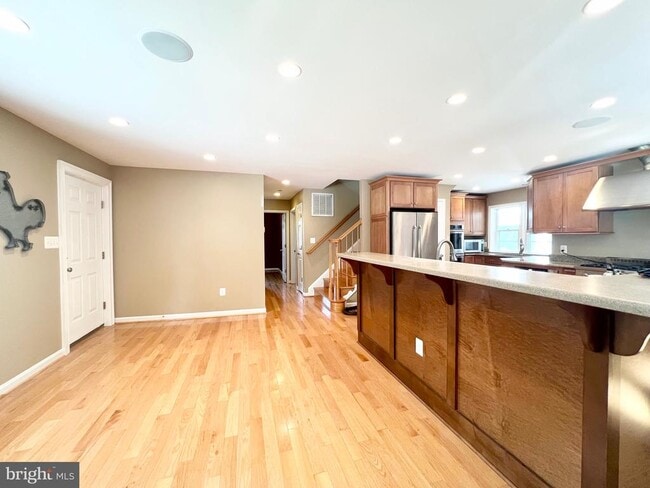 Building Photo - 6605 Keene Dr