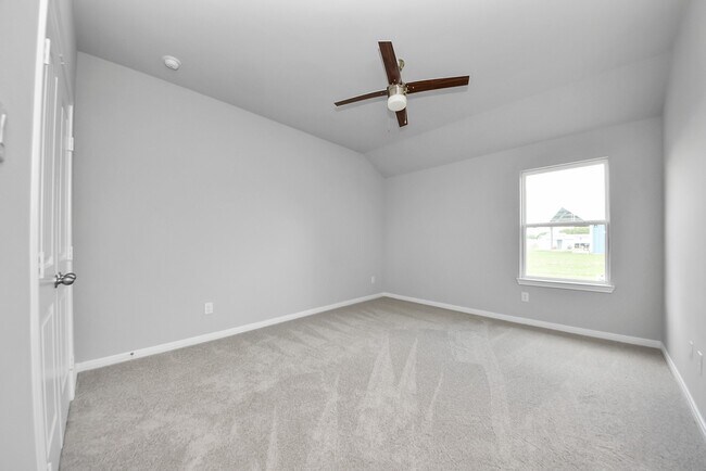 Building Photo - 1105 W Bayshore Dr